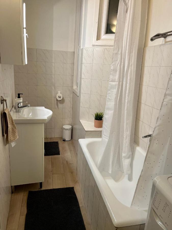 Your Home In Budapest: Cozy, Central & Silent Kültér fotó